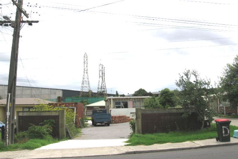 Photo of property in 27 Leonard Road, Mount Wellington, Auckland, 1060