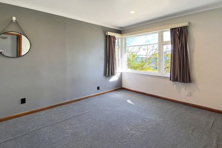 Photo of property in 16 Liverpool Street, Takaro, Palmerston North, 4412