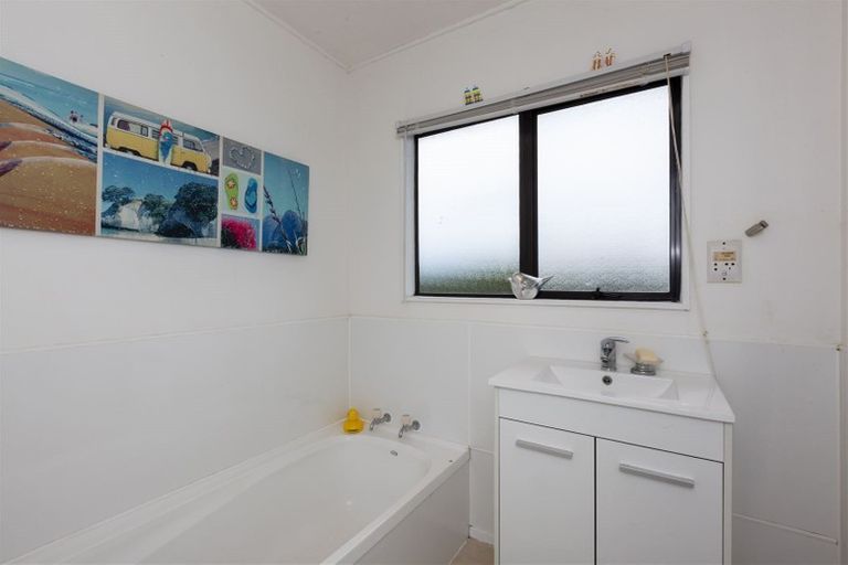 Photo of property in 26 Langdale Avenue, Paraparaumu, 5032