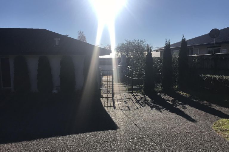 Photo of property in 20 Bathurst Crescent, Pyes Pa, Tauranga, 3112