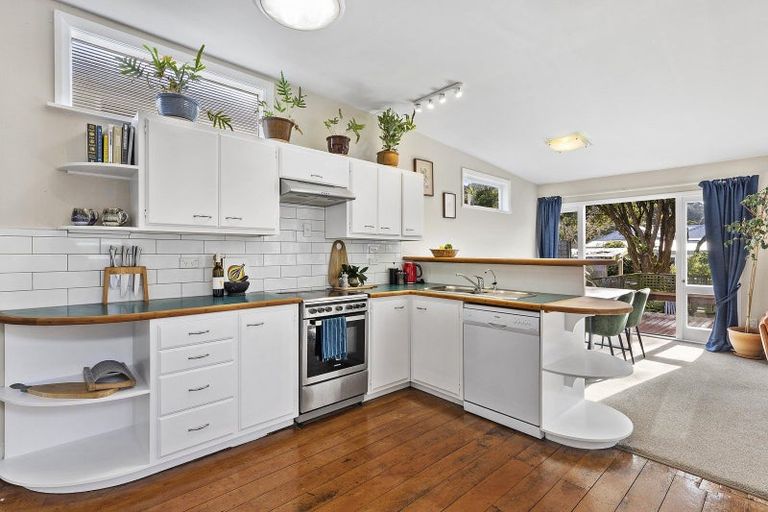 Photo of property in 100 Britomart Street, Berhampore, Wellington, 6023