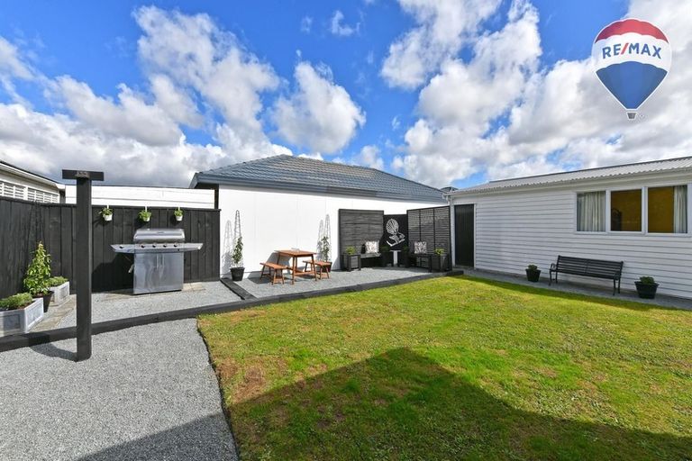 Photo of property in 15 Stephen Street, Trentham, Upper Hutt, 5018