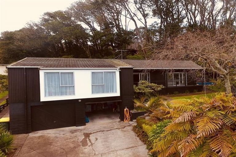 Photo of property in 14 Lombardy Place, Whalers Gate, New Plymouth, 4310