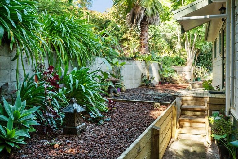 Photo of property in 30 Amokura Drive, Kerikeri, 0230