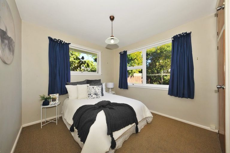 Photo of property in 10 Flower Street, Bryndwr, Christchurch, 8053