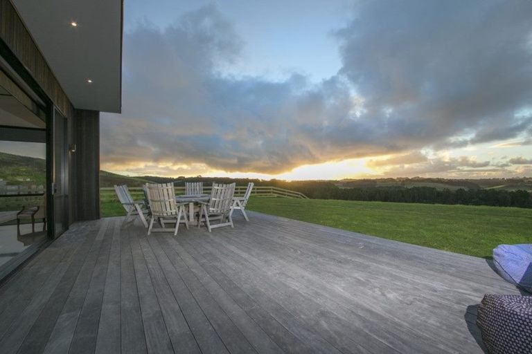 Photo of property in 75 Taiapa Valley Road, Muriwai, Waimauku, 0881