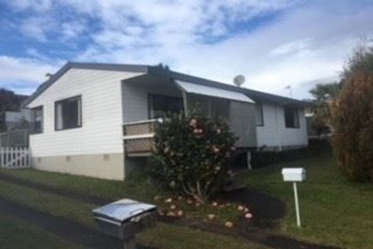 Photo of property in 74a Resolution Road, Welcome Bay, Tauranga, 3112