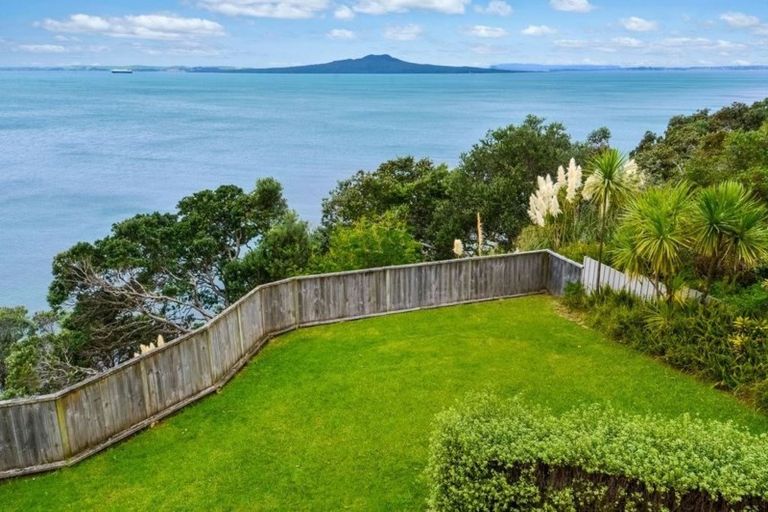 Photo of property in 257 Beach Road, Campbells Bay, Auckland, 0630