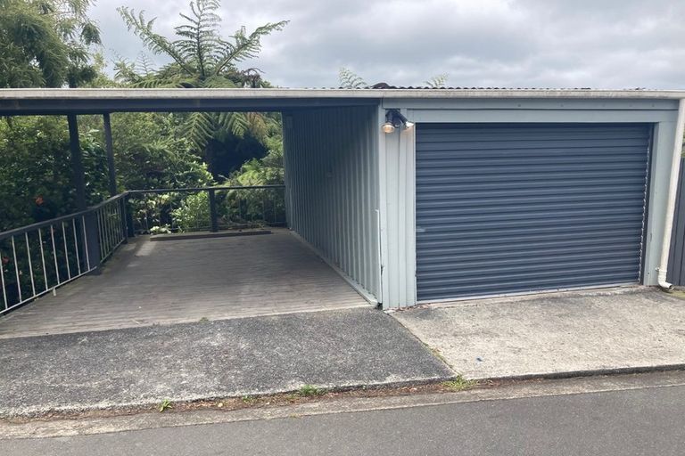 Photo of property in 3 Mamaku Grove, Khandallah, Wellington, 6035