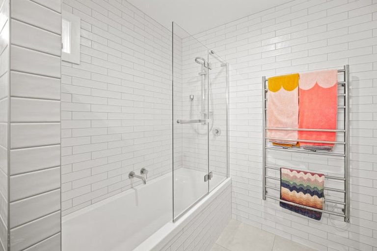 Photo of property in 4 Humariri Street, Point Chevalier, Auckland, 1022