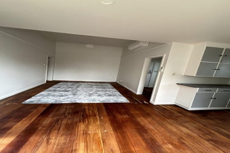 Photo of property in 28 Seddon Street, Levin, 5510