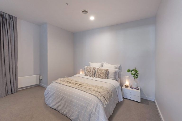 Photo of property in Kate Sheppard Apartments, 8i/42 Molesworth Street, Thorndon, Wellington, 6011