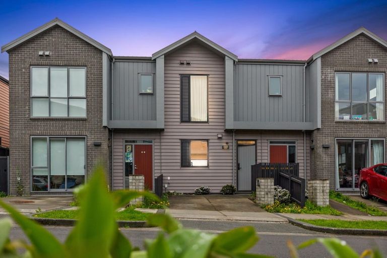 Photo of property in 40 Ringa Matau Road, Hobsonville, Auckland, 0616