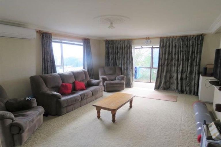 Photo of property in 2/13 Fillis Street, New Plymouth, 4310