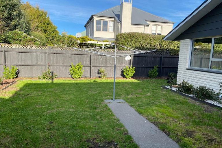 Photo of property in 2/9 Somme Street, St Albans, Christchurch, 8014