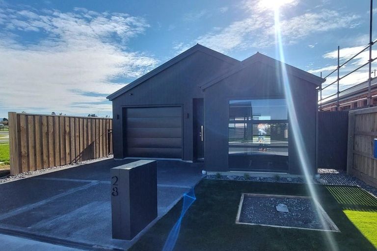 Photo of property in 28 Mcgrath Lane, Rangiora, 7400