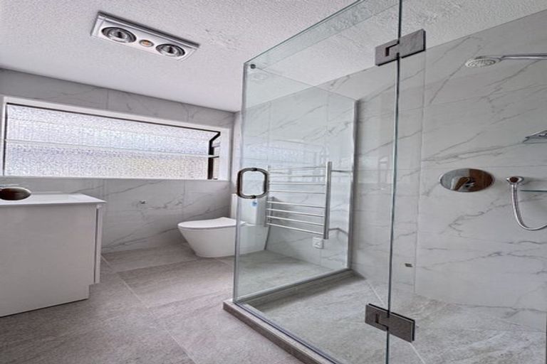 Photo of property in 16 Greenstone Place, Clover Park, Auckland, 2019