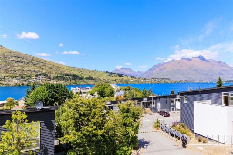 Photo of property in Greenstone Terraces, 5/716 Frankton Road, Queenstown, 9300