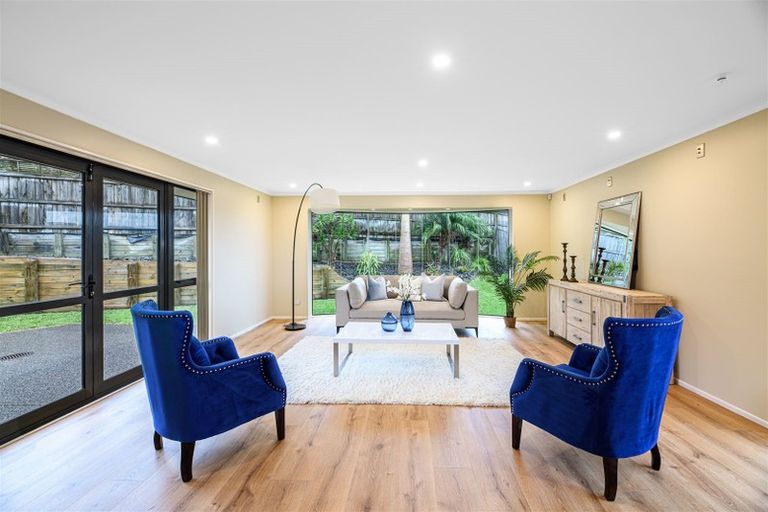 Photo of property in 4 Chelmsley Avenue, Henderson, Auckland, 0612