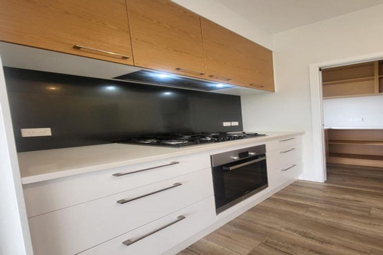 Photo of property in 2 Nohoanga Road, Karaka, Papakura, 2113