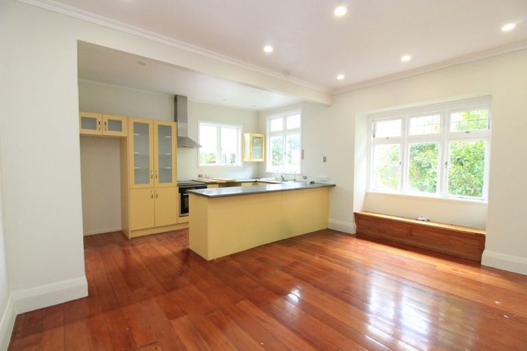 Photo of property in 34 Birdwood Road, Waterloo, Lower Hutt, 5011