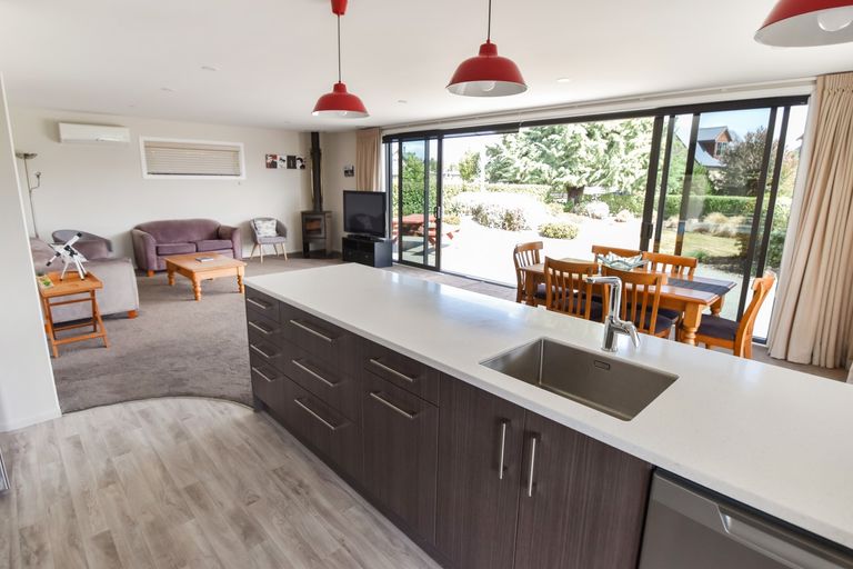 Photo of property in 75 Irishman Drive, Twizel, 7901