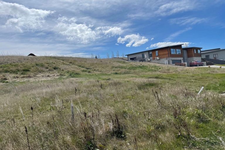 Photo of property in 65 Stratford Drive, Mount Pisa, Cromwell, 9383