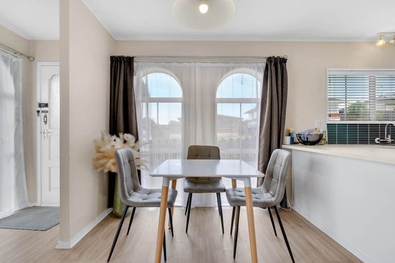 Photo of property in 1/8 Keeney Court, Papakura, 2110