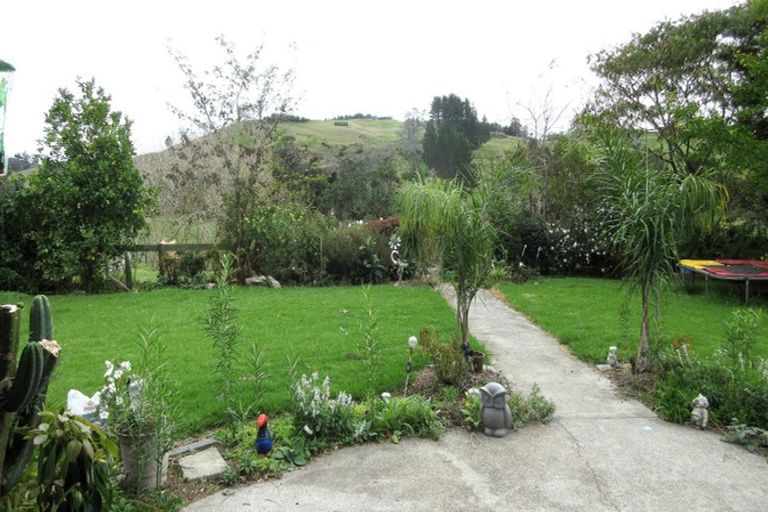 Photo of property in 94 Maungakaramea Road, Puwera, Whangarei, 0178