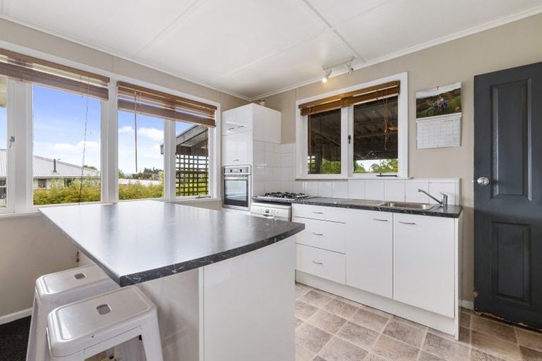Photo of property in 20 Basley Road, Owhata, Rotorua, 3010
