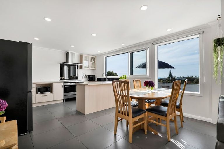 Photo of property in 1a Squire Place, Blagdon, New Plymouth, 4310