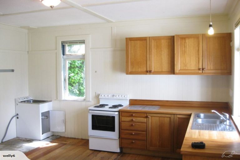 Photo of property in 29 Curtis Street, Karori, Wellington, 6012