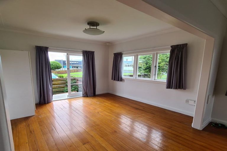 Photo of property in 1/6 Chapel Street, Papakura, 2110