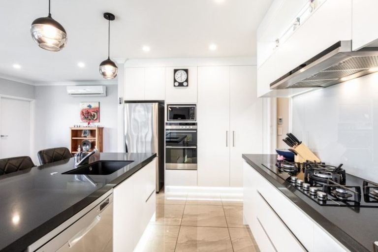 Photo of property in 19 Kowhai Drive, Cambridge, 3434