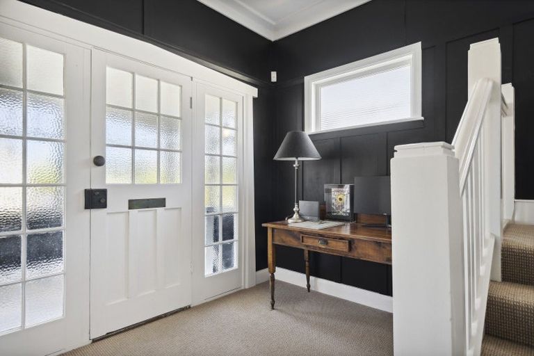 Photo of property in 2 Waitoa Road, Hataitai, Wellington, 6021