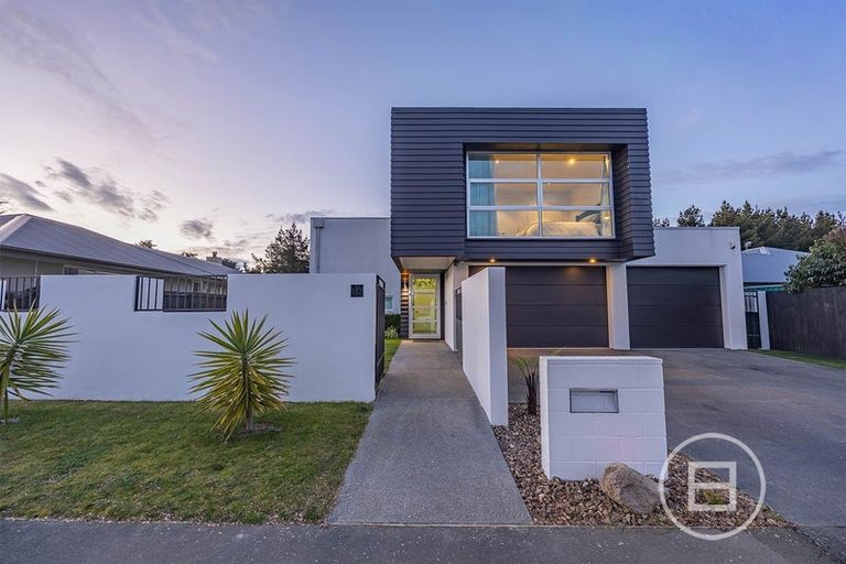 Photo of property in 12 Reka Street, Parklands, Christchurch, 8083