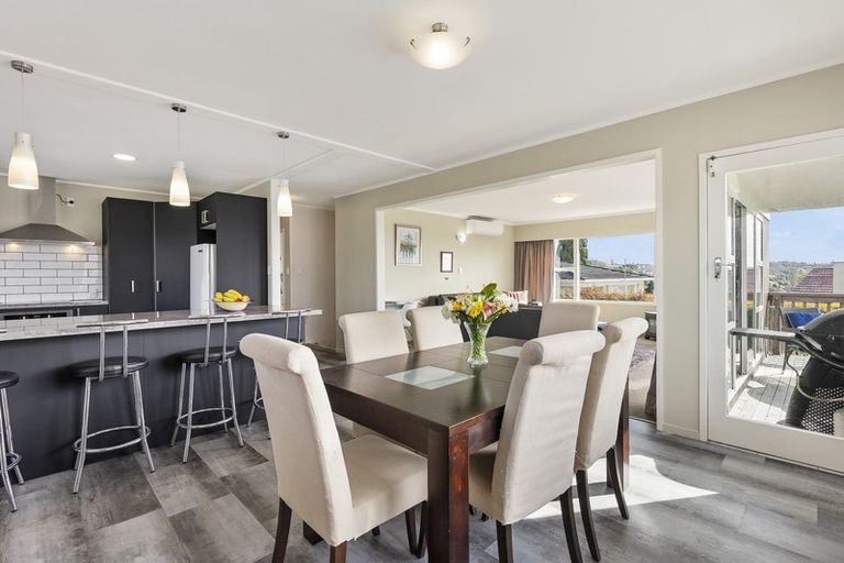 Photo of property in 60 Evelyn Road, Cockle Bay, Auckland, 2014