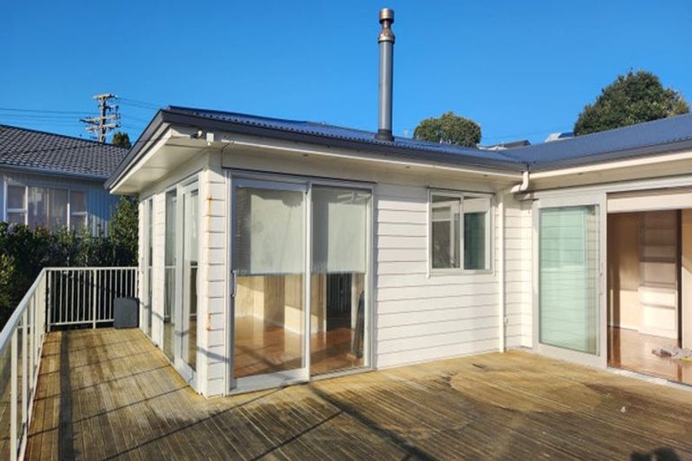 Photo of property in 15 Dalton Road, Snells Beach, 0920