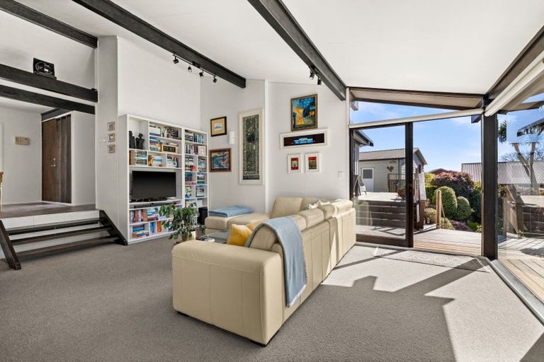Photo of property in 13 Selwyn Road, Havelock North, 4130