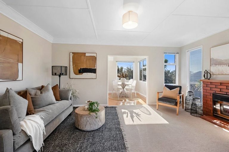 Photo of property in 88 Govett Avenue, Frankleigh Park, New Plymouth, 4310