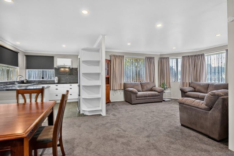 Photo of property in 35 Nottingham Drive, Hamilton East, Hamilton, 3216