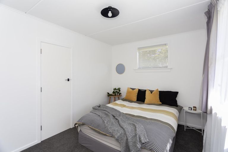 Photo of property in 11 Oxford Street, Holmes Hill, Oamaru, 9401