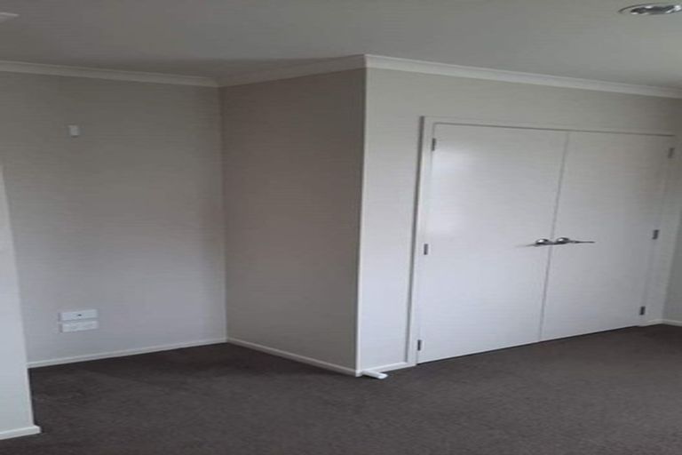Photo of property in Amberley Park, 8/8 Village Place, Tuakau, 2121