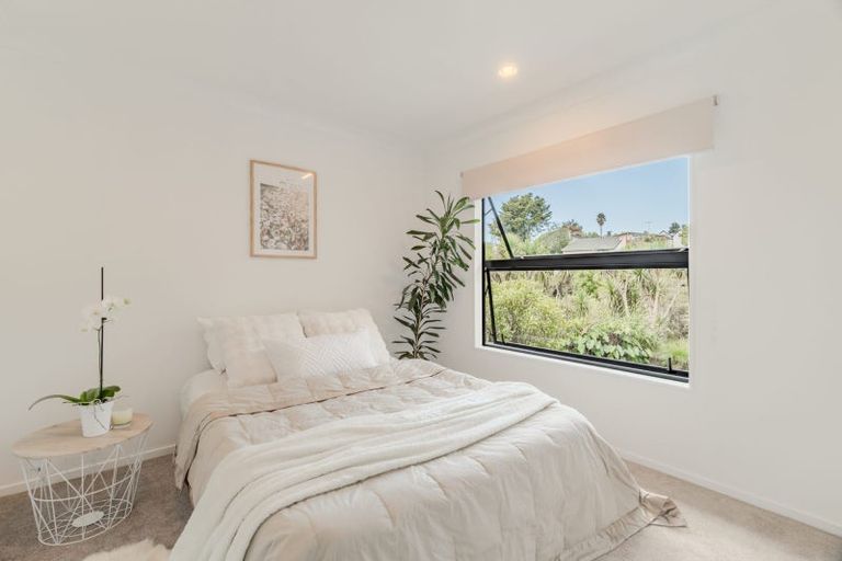 Photo of property in 49a Flaxdale Street, Birkdale, Auckland, 0626