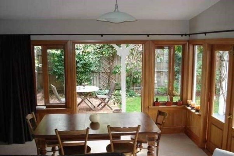 Photo of property in 81 Caledonian Road, St Albans, Christchurch, 8014