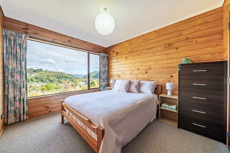 Photo of property in 49a Gillespies Road, Birchville, Upper Hutt, 5018