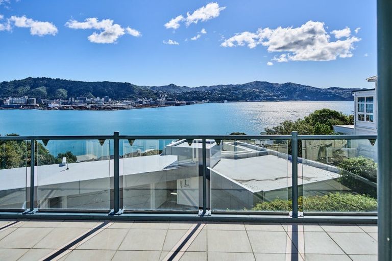 Photo of property in 20 Grafton Road, Roseneath, Wellington, 6011
