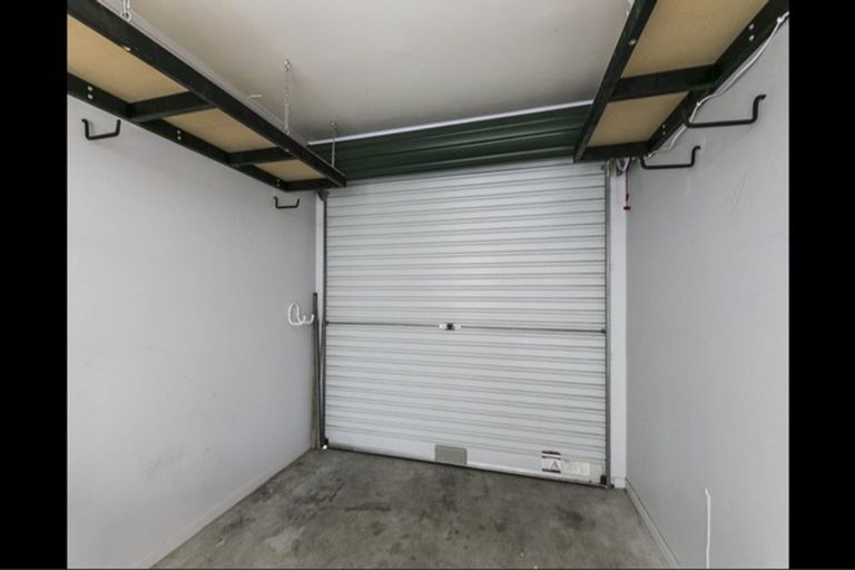 Photo of property in 4b Palm Grove, Berhampore, Wellington, 6023