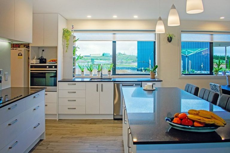 Photo of property in 8 Chatham Rise, Seaward Bush, Invercargill, 9812