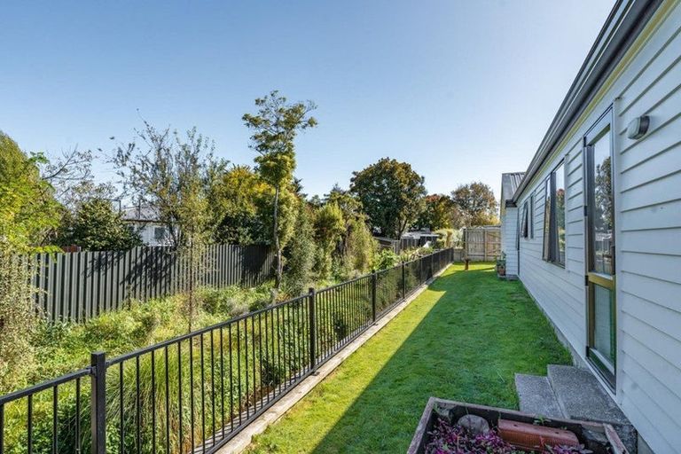 Photo of property in 19 Tarata Grove, Lansdowne, Masterton, 5810